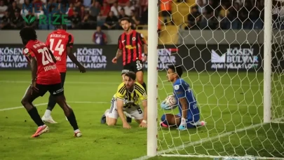Fenerbahçe'nin Ayrılığı: Tarihe Adını Yazdırdı!
