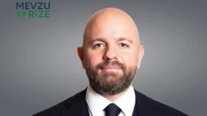 İzzet Özilhan: Yaşamı ve Kökeni Hakkında Bilgiler – Kaç Yaşında?