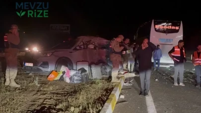 Erzincan'da Otobüs ile SUV Araç Çarpıştı: 1 Kişinin Durumu Ağır, 7 Yaralı!
