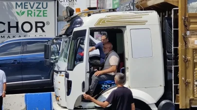 Kahvaltıda Arkadaşını Bekleyen Kişi, Camı Kırıp Girdiği Kamyonda Şok Edici Bir Manzarayla Karşılaştı!