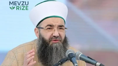 Cübbeli Ahmet Hastaneye Yatırıldı: Ameliyat Başarıyla Tamamlandı!