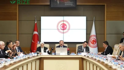 Okul Saldırıları Komisyonu Acil Toplandı: 'Çocuklarda Tehlikeli Bir Dip Dalga Oluşuyor' Uyarısı