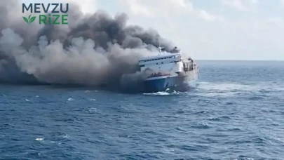 Endonezya'da Korkunç Yolcu Gemisi Yangını: 250 Kişi Bulunan Gemide 5 Ölü, 41 Kayıp!