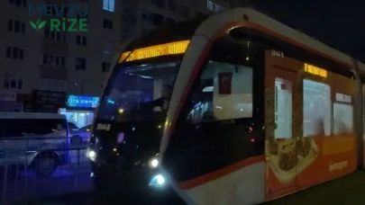 Tramvaya Binen Yaralı, Tabancayla Vurulmuş!