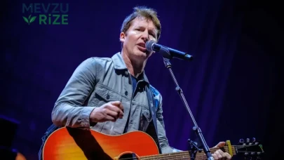 Ölen Yıldız Kitabı'ndaki Gizemli İsim Ünlü Şarkıcı James Blunt mı?