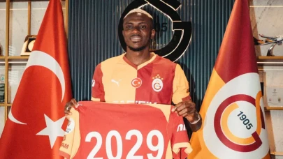 Dünyanın en iyi 20 forveti resmen açıklandı ! Victor Osimhen kaçıncı sırada ?