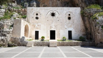 Türkiye'nin En Önemli İnanç Merkezleri: Ziyaret Edilmesi Gereken Ruhani Noktalar