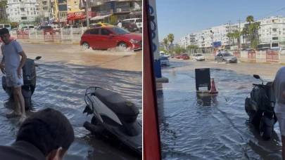 Antalya'da su borusu patladı, cadde böyle göle döndü