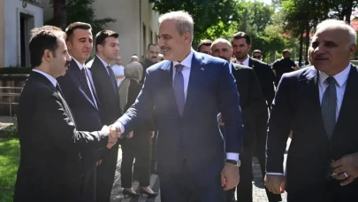 Bakan Fidan, Diyarbakır Valisi Zorluoğlu ile görüştü