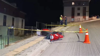 Bursa'da feci kaza ! 5 metre yükseksen düşen çift ağır yaralandı, anne karnındaki 9 aylık bebek öldü