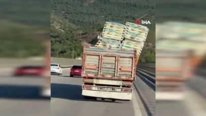 "Dorsesindeki Yükü Güvenlik Önlemi Almadan Taşıyan Araç Yolda Tehlike Yarattı"