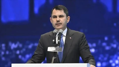Muğla'da Duygusal Anlar: Hatay'dan Göç Eden Depremzede, Bakan Kurum'a Şükranlarını İletti
