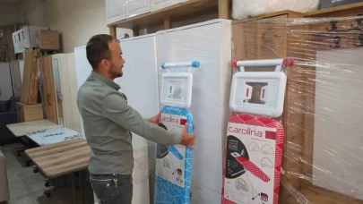 Üniversiteliler akın etti, spotçularda izdiham başladı! Hem yarı fiyatına satıyorlar hem geri alma garantisi veriyorlar