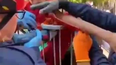 Oyun oynarken korkutan kaza: Koluna saplanan demir parçasıyla hastaneye yetiştirildi