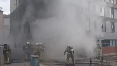 Pendik'te 8 katlı binadaki ambalaj imalathanesinde yangın çıktı
