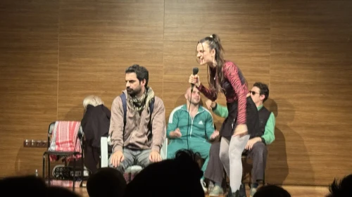 Borçka Tiyatro Festivali, “Kardeşlerimi Arıyorum” ile izleyicileri büyüledi