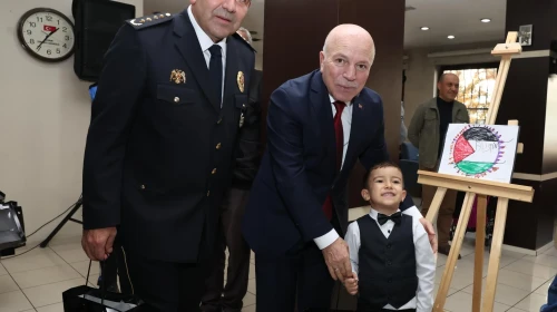 Erzurum'da Filistin temalı resim sergisiyle barış ve adalet vurgusu yapıldı