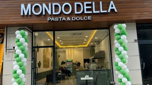 Mondo Della