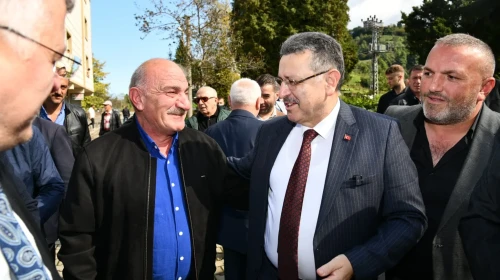 Başkan Genç, Of'ta Esnaf ve Vatandaşların Taleplerini Dinledi