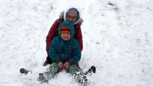 Artvin, Rize ve Trabzon'da Okulların Durumu: 13 Ekim Pazartesi Valilikten Kar Tatili Açıklaması Bekleniyor!