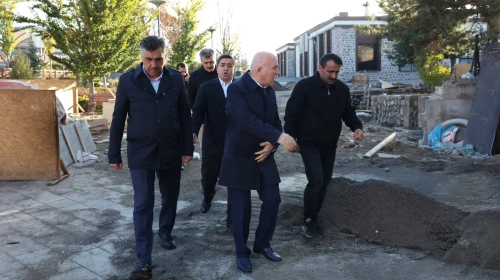 Başkan Sekmen, Erzurum projelerinde saha incelemeleriyle yaşam kalitesini artırmayı hedefliyor