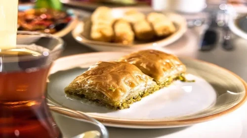 Baklavanın Tarihçesi | Baklava en iyi nerede yenir?