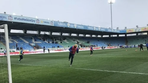 Rize'de tribünler yine boş kaldı