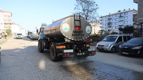 Arhavi'de Doğalgaz Çalışmaları Sonrası Yol Onarımları Hızla Devam Ediyor