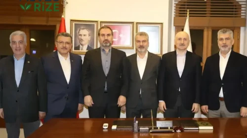 AK Parti Trabzon İl Başkanlığı’ndan Şehir Yatırımlarına Yönelik İstişare Toplantısı