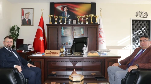 Bayburt'ta İl Sağlık Müdürü Dr. Harun Sivlim'e hayırlı olsun ziyaretleri sürüyor