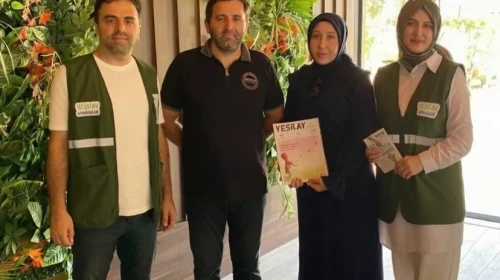 Yeşilay Artvin, Bağımlılıkla Mücadelede Farkındalık için Esnafları Ziyaret Ediyor