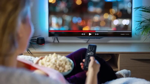 Televizyonda 6 Kasım 2025'te Hangi Diziler Yayınlanacak?