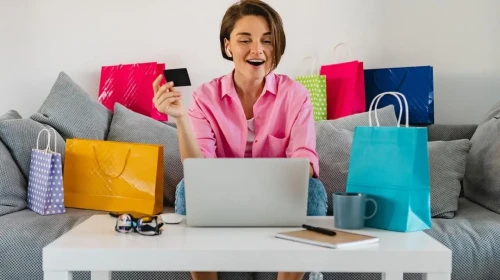 Kasım İndirimlerinde Dikkat Edilmesi Gereken 5 Altın Kural: Dolandırıcılıklara Karşı Uyanık Olun!