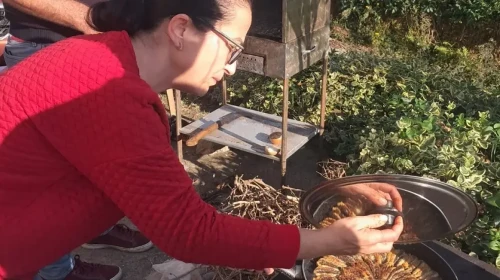 “Of’ta Kültürle Büyüyen Dayanışma: Hamsiyle Isınan Yürekler”