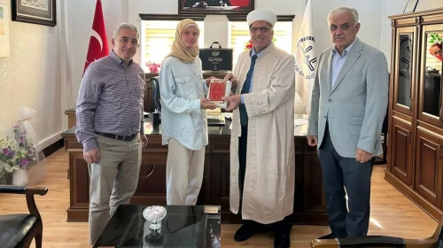 Polonyalı Alexandra Müslüman oldu, adını Ayşe olarak değiştirdi