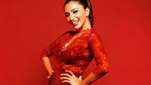 🎤 Öykü Gürman Kimdir? Kaç Yaşında, Nereli? İşte Hayatı, Kariyeri ve Albümleri