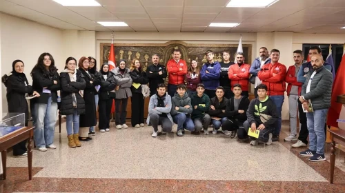 Bayburtlu Gençler Projeleriyle MSB’de! Bakan Yardımcısı Salih Ayhan, Türkiye’nin Geleceği Size Emanet