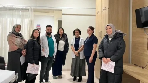 Erzurum Gebe Okulu, 2025 mezunlarını başarıyla uğurladı ve bilinçli doğum sürecini teşvik etti