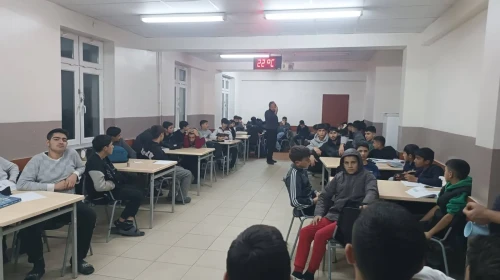 Oltu Anadolu Lisesi'nde Değerler Eğitimi Semineri Düzenlendi