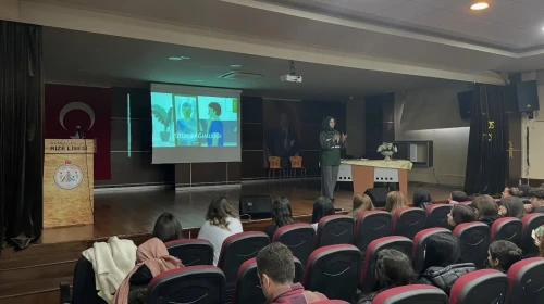 Rize'de gençlere tütün bağımlılığına karşı farkındalık eğitimi gerçekleştirildi