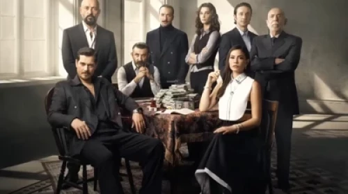 Eşref Rüya dizisi Nisan kimdir? Demet Özdemir kimdir, kaç yaşında, nereli?