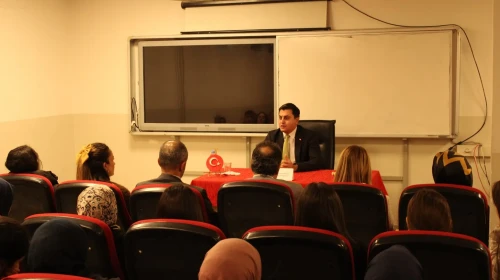 Tortum Kaymakamı Başoğlu, Kariyer Günleri'nde öğrencilerle buluştu ve başarıları ödüllendirdi