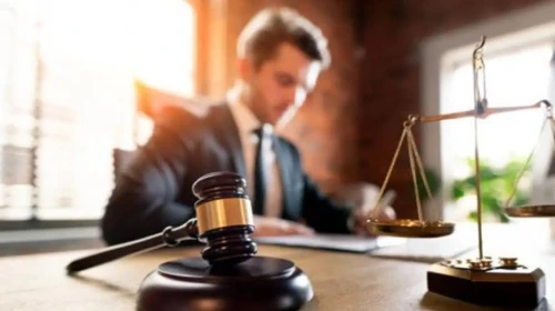 Fenomen avukatlara sosyal medya denetimi yolda