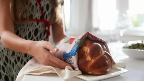 Fırın ekmeğini evinizde yapın: Kokusu diyet bozduruyor