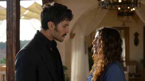 Halef Dizisi 14. Bölümünü Şimdi İzleyin!