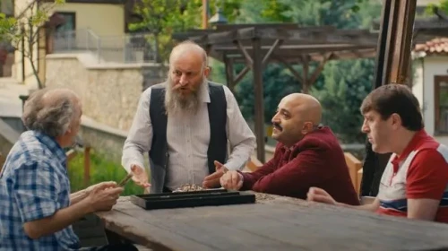 Oflu Hoca 5 Film Konusu ve Oyuncuları