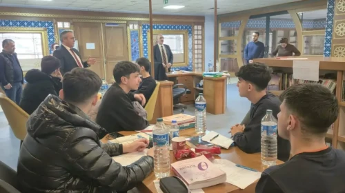 Güneysu'da Eğitim Kampları: Öğrenciler Sınavlara Hazırlanıyor