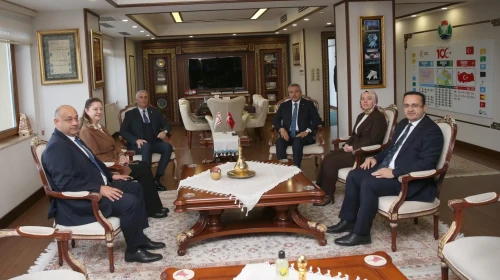 Ekonomi ve Enerji Bakanı Amcaoğlu, Rize Valisi Baydaş’ı ziyaret etti