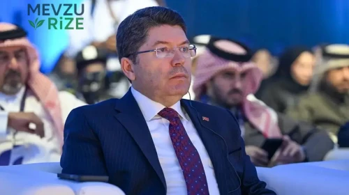 Adalet Bakanı Tunç, Katarda Hukuk Forumuna katıldı