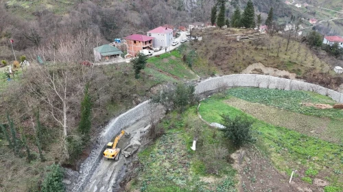 Trabzon'da Taşkın Kontrol Çalışmaları Devam Ediyor: Güvenli Yerleşim Alanları Hedefleniyor